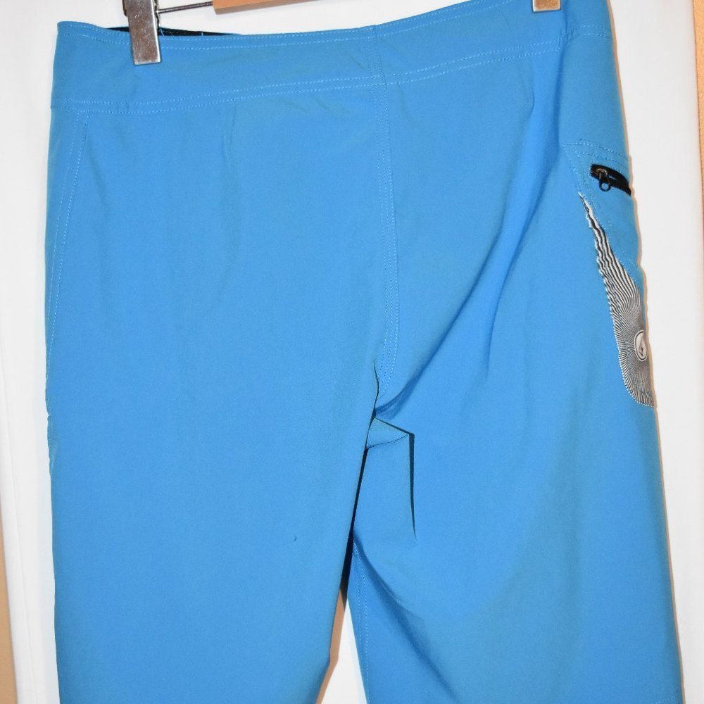 Volcom swiming trunk - Picture 6 of 7